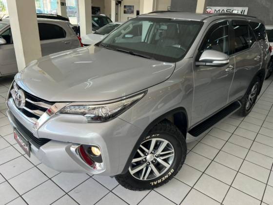 TOYOTA HILUX SW4 2.8 SRX 4X4 16V TURBO INTERCOOLER DIESEL 4P AUTOMÁTICO